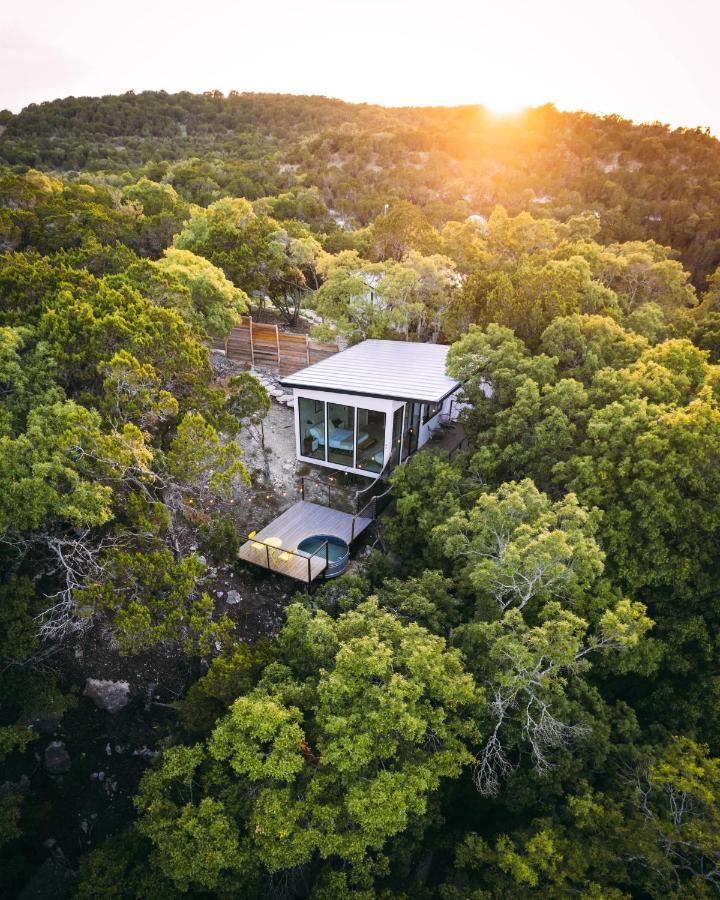 Missing Hotel Marble Falls Exterior photo